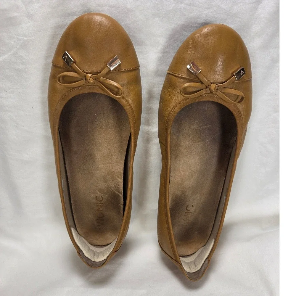 Vionic Tan Brown Leather Ballet Flats Shoes Bow Women's US size 8 25 CM Fair